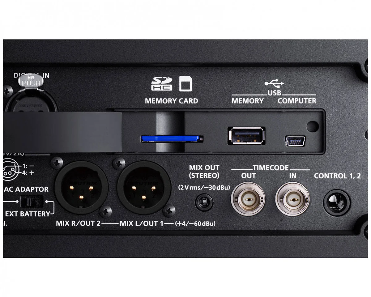 □現状品□ ROLAND ローランド R-88 8-CHANNEL RECORDER and MIXER